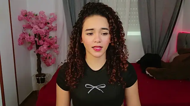 Taylor Tina online show from 10-10-25, 08:57