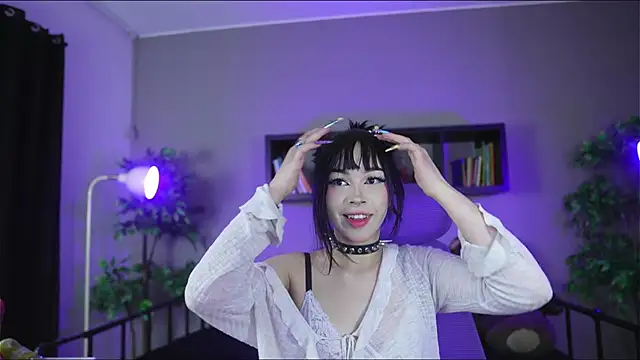 Sabrina bloom online show from 11-06-25, 01:23