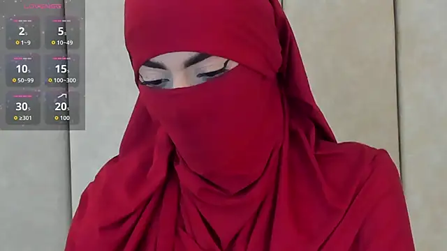 Snapshot of _Zahiira_ chatting on 09-13-25, 12:05 Zahiira online show from 09-13-25, 12:05