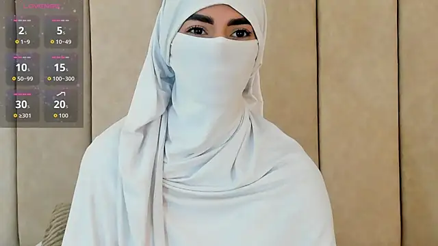 Snapshot of _Zahiira_ chatting on 09-27-25, 11:59 Zahiira online show from 09-27-25, 11:59