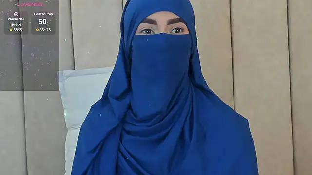 Snapshot of _Zahiira_ chatting on 09-29-25, 11:59 Zahiira online show from 09-29-25, 11:59