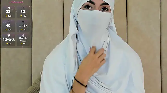 Snapshot of _Zahiira_ chatting on 10-01-25, 12:11 Zahiira online show from 10-01-25, 12:11