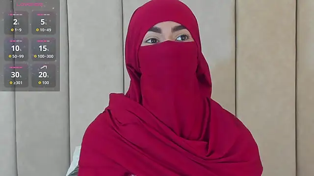 Snapshot of _Zahiira_ chatting on 10-28-25, 11:58 Zahiira online show from 10-28-25, 11:58