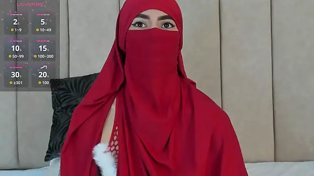 Snapshot of _Zahiira_ chatting on 12-02-25, 12:32 Zahiira online show from 12-02-25, 12:32