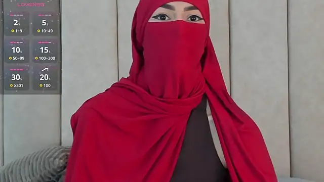 Snapshot of _Zahiira_ chatting on 01-06-26, 12:09 Zahiira online show from 01-06-26, 12:09