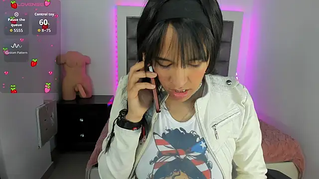 Snapshot of Andrea_brunnette chatting on 09-09-25, 01:10 Andrea brunnette online show from 09-09-25, 01:10
