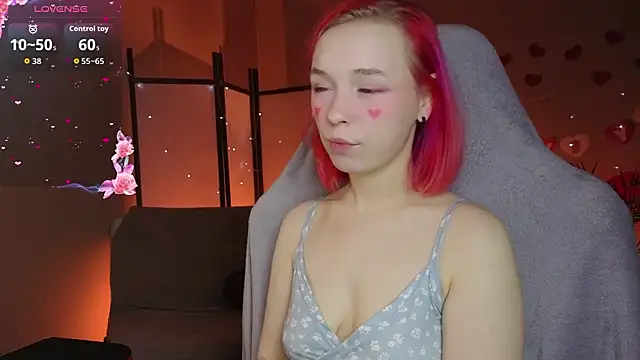 Snapshot of NaomiYoru chatting on 02-15-26, 08:38 NaomiYoru online show from 02-15-26, 08:38