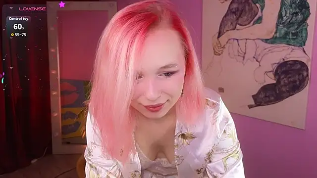 NaomiYoru online show from 05-09-26, 08:47