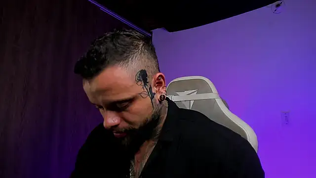 Snapshot of natevillage chatting on 09-16-25, 07:09 natevillage online show from 09-16-25, 07:09