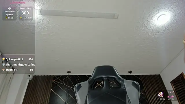 Emy topless online show from 04-29-26, 05:30