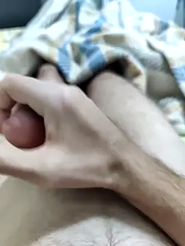 emrekzlk52 online show from 10-17-25, 08:11