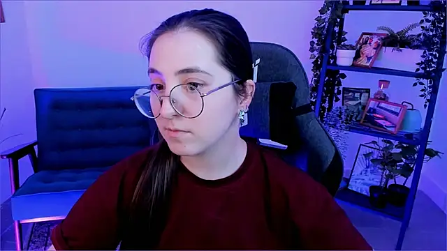 VirtuallVoyant online show from 10-07-25, 03:31