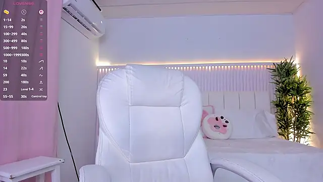 Alissa piee online show from 03-19-26, 12:14