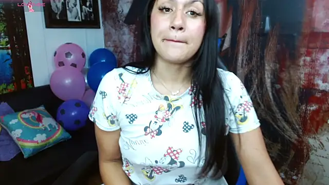gigi gilt  online show from 06-19-26, 09:07