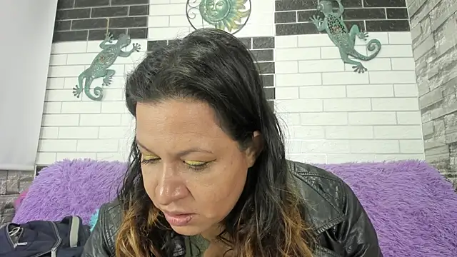 Sandra Milf love online show from 09-17-25, 04:03