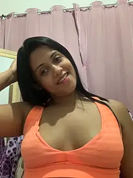 Snapshot of afroditii chatting on 10-22-25, 12:44 afroditii online show from 10-22-25, 12:44