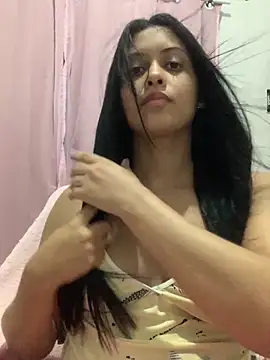 Snapshot of afroditii chatting on 10-29-25, 01:08 afroditii online show from 10-29-25, 01:08