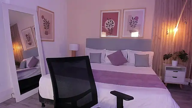 AuroraEvanss online show from 07-02-26, 10:16