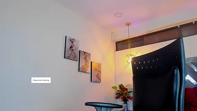 Snapshot of Rossi_ss1 chatting on 09-11-25, 03:28 Rossi ss1 online show from 09-11-25, 03:28