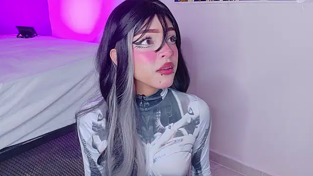 Taylorsmitth  online show from 01-13-26, 11:48