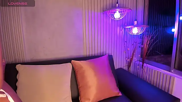 MarianaaSantos online show from 10-21-25, 11:55