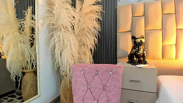 cloesummerr  online show from 02-07-26, 01:09