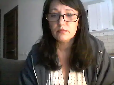 Elena48324 online show from 01-11-26, 12:21