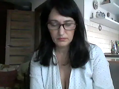 Elena48324 online show from 02-08-26, 09:45