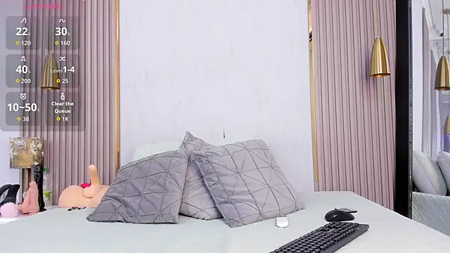 Snapshot of Skylar_Smith_ chatting on 10-07-25, 12:46 Skylar Smith online show from 10-07-25, 12:46