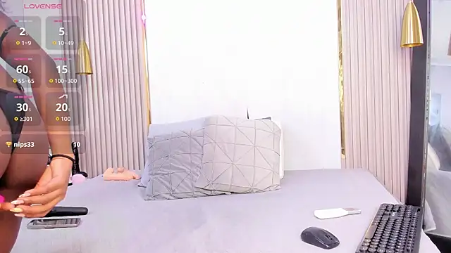 Snapshot of Skylar_Smith_ chatting on 11-04-25, 01:10 Skylar Smith online show from 11-04-25, 01:10