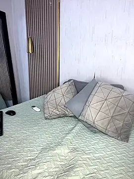 Skylar Smith  online show from 01-12-26, 01:16