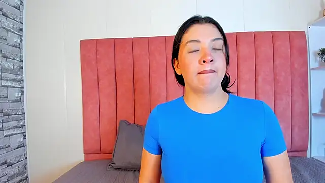 ashley Olsen online show from 11-11-25, 03:06