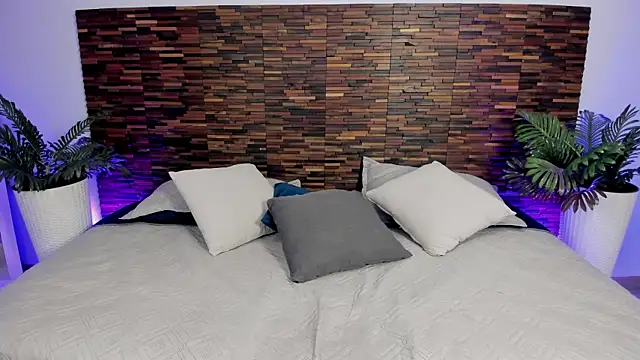 debra win online show from 12-03-25, 09:29