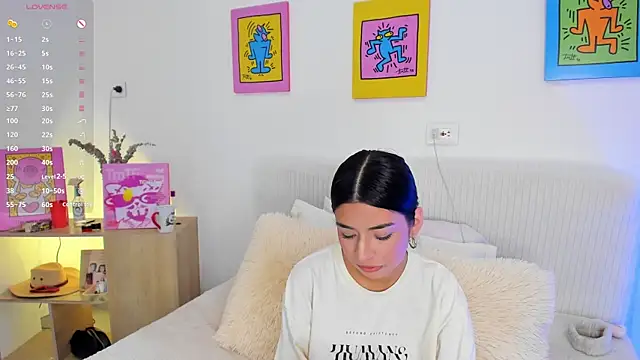 AprilAddams  online show from 10-10-25, 09:03