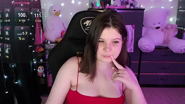 AmyVibess online show from 11-28-25, 08:11