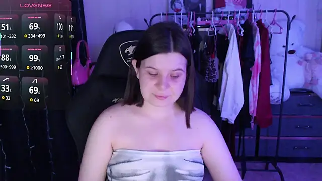 AmyVibess online show from 05-07-26, 06:02