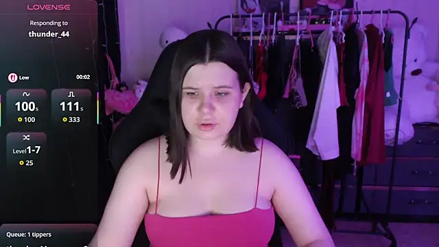 AmyVibess online show from 06-15-26, 07:16