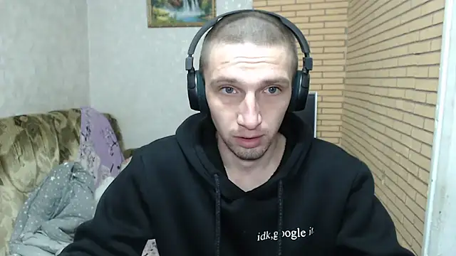 Snapshot of Alexilon chatting on 03-04-26, 06:41 Alexilon online show from 03-04-26, 06:41