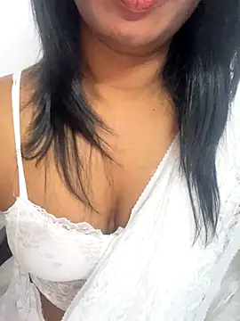 Snapshot of tamil_Aarathi chatting on 09-29-25, 05:40 tamil Aarathi online show from 09-29-25, 05:40