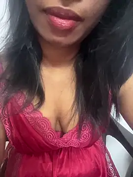 Snapshot of tamil_Aarathi chatting on 10-14-25, 05:58 tamil Aarathi online show from 10-14-25, 05:58