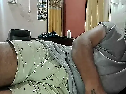 Snapshot of cardiovex7 chatting on 10-29-25, 10:39 cardiovex7 online show from 10-29-25, 10:39