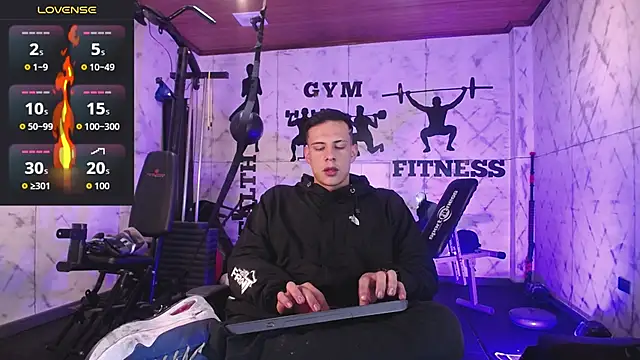 Dustin Sonne online show from 10-27-25, 03:32