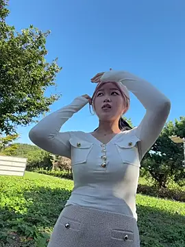 winter11 online show from 10-08-25, 06:33