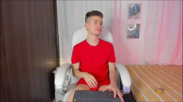 ThiagooJames online show from 09-20-25, 03:18