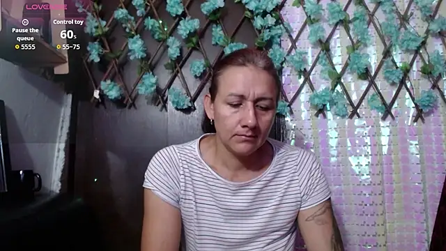 darling hott online show from 10-21-25, 11:22