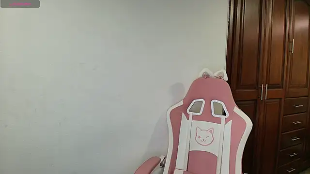 Aleecandrews online show from 10-15-25, 07:14