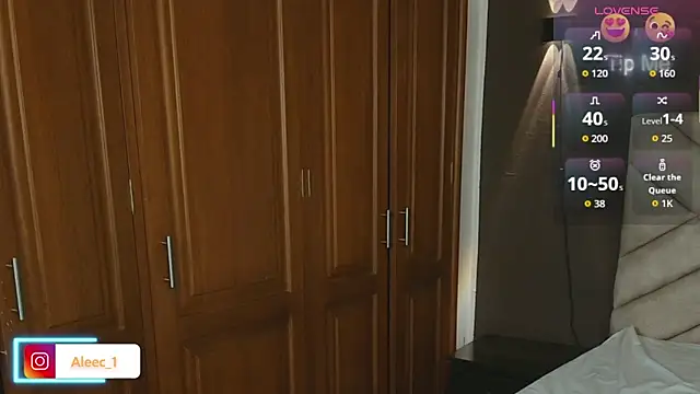 Aleecandrews online show from 10-18-25, 07:25