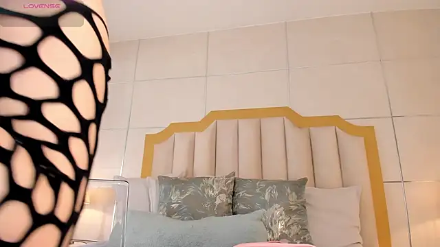 Snapshot of MaddieParker chatting on 11-01-25, 11:18 MaddieParker online show from 11-01-25, 11:18