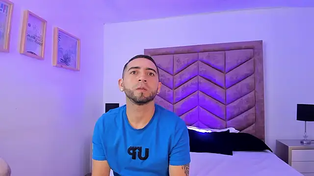 Snapshot of Lushian_ chatting on 09-27-25, 03:39 Lushian online show from 09-27-25, 03:39