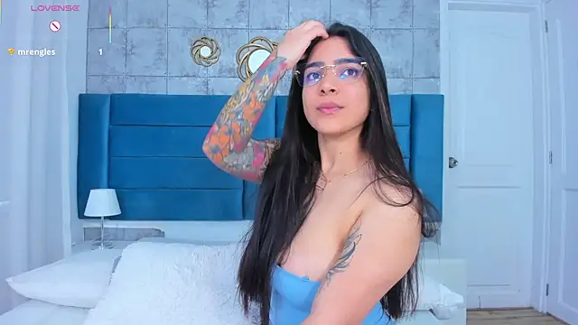 KamilaBetancourt online show from 05-04-26, 02:57